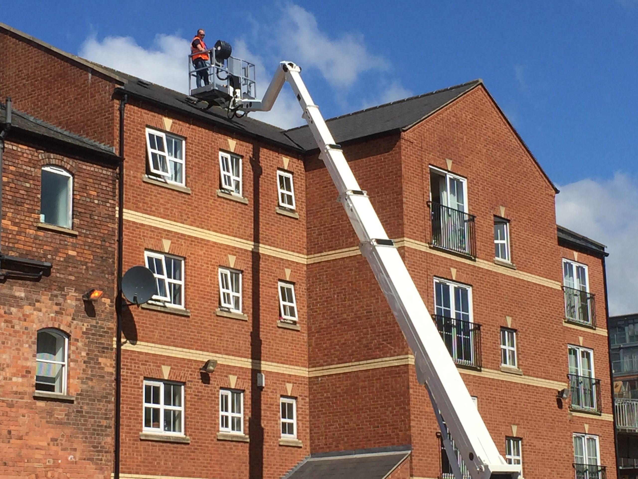 assured-roofing-cherry-picker