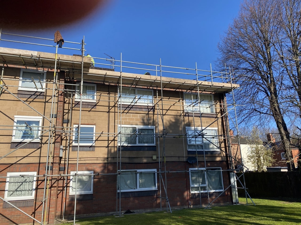 assured-roofing-scaffolding